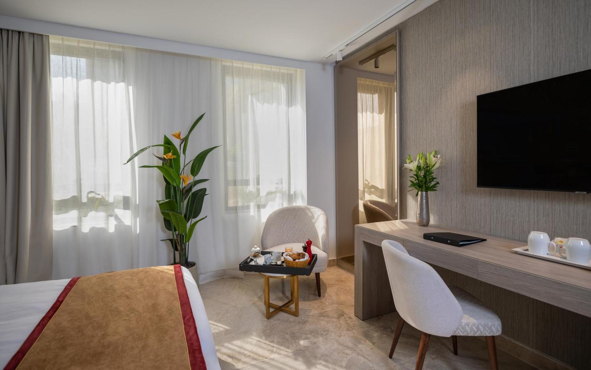 Hotel Royal Asbu Tunis Bagian luar foto